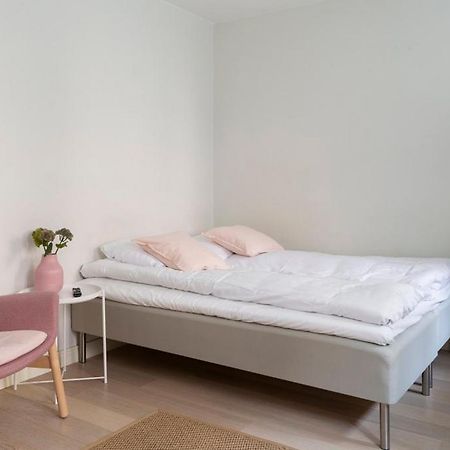 2Ndhomes Cozy Studio In The City Center Helsínquia Exterior foto